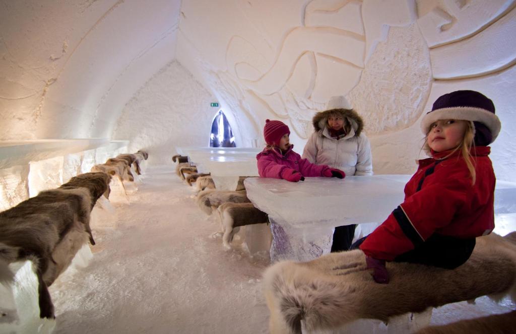 Arctic Snowhotel & Glass Igloos Sinettä Εξωτερικό φωτογραφία